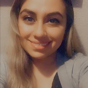 Meet your Posher, Rocio